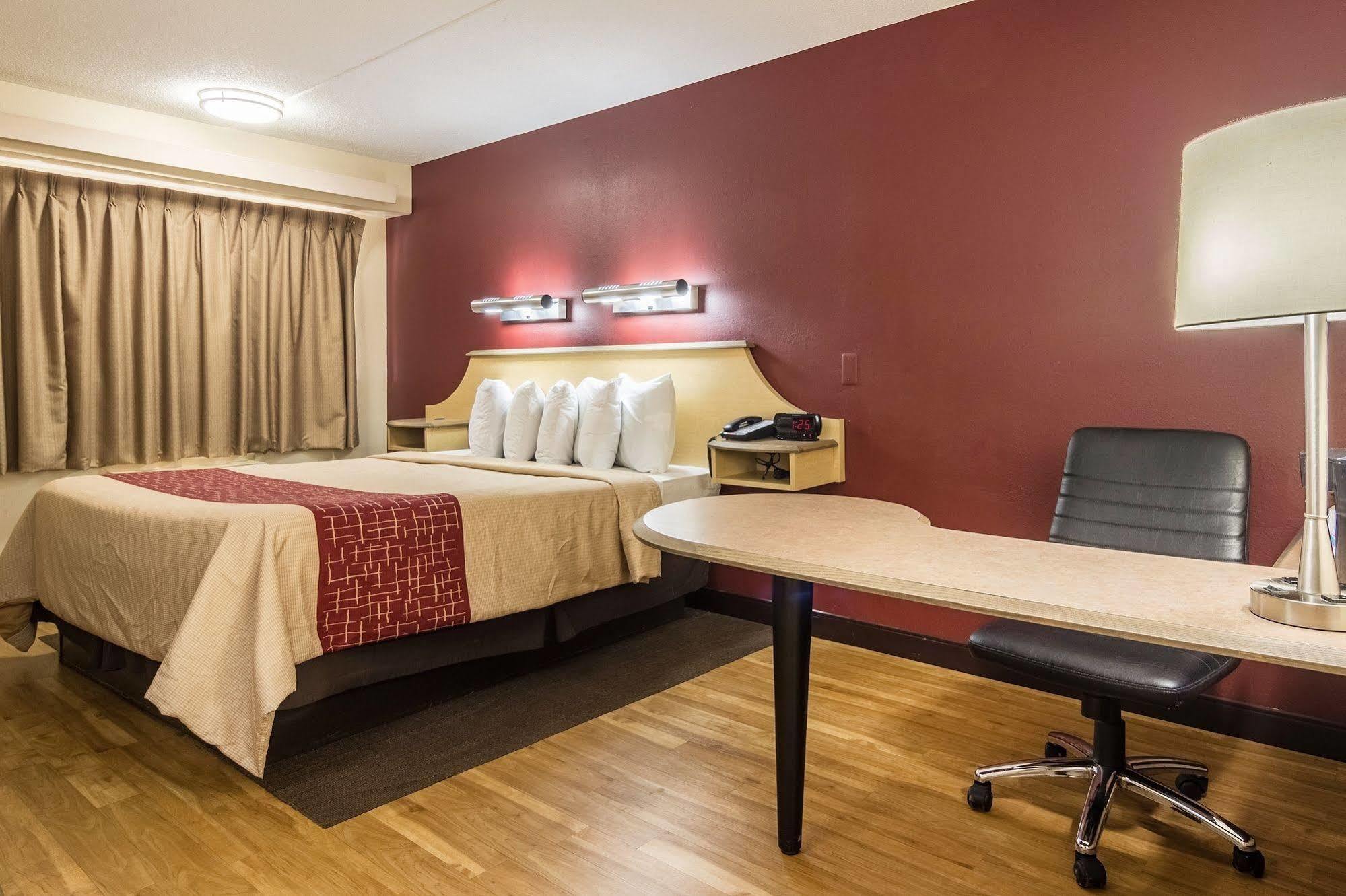 Red Roof Inn Detroit Metro Airport - Belleville Kültér fotó